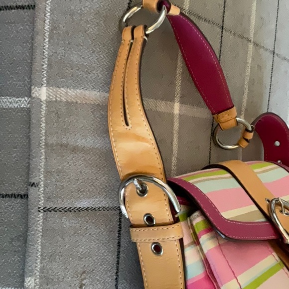 Beautiful coach bag great used condition FIRM - Picture 6 of 10